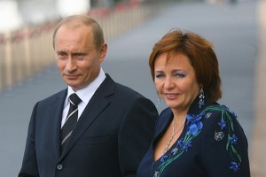 Wladimir Putin und Ehefrau Ljudmila Putina. Ihre öffentliche Auftritte als Ehepaar werden immer seltener. (Foto: Presidential Press and Information Office)